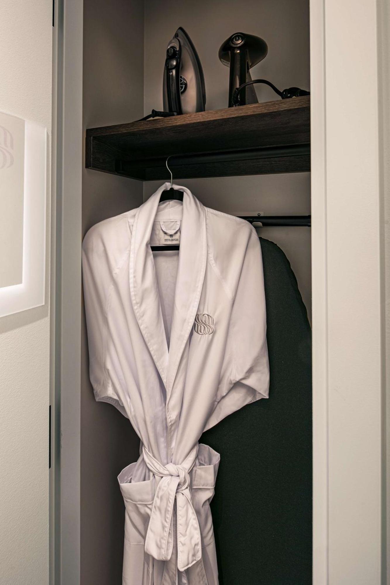 ホテル The Royal Sonesta Washington Dc Capitol Hill エクステリア 写真